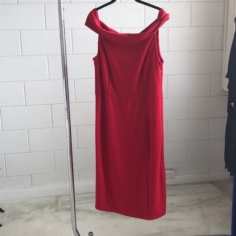 New York and Company Stretch Red Dress. Size L